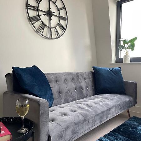 Premier Suite- Bedford City Centre With Free Gym & Parking מראה חיצוני תמונה